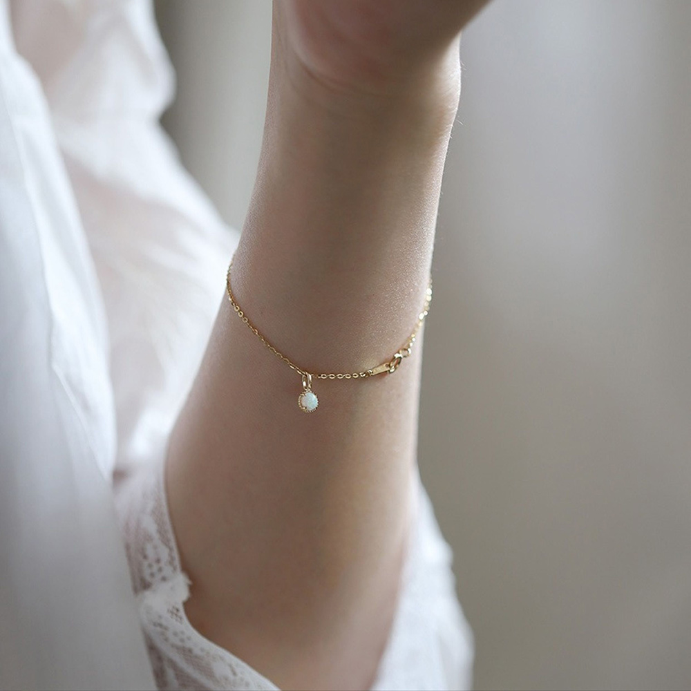 9K gold round Opal pendant