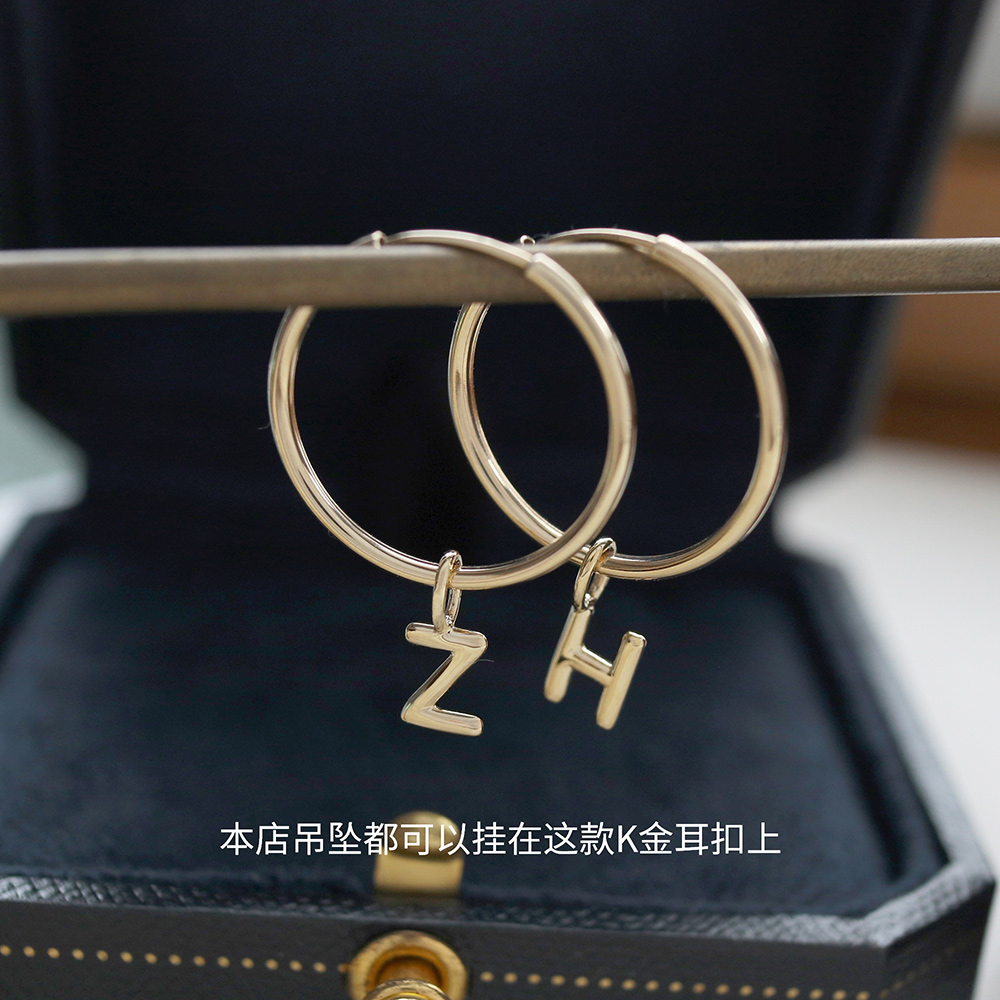 9K gold glossy letter name capitalized English pendant
