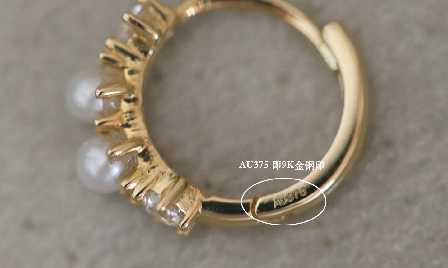 9K gold, one diamond and two pearl ear buckles