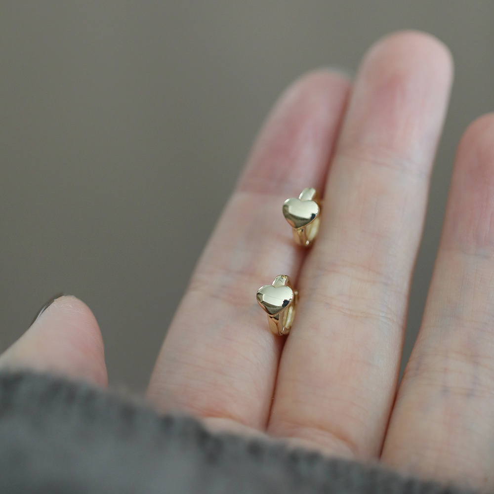 9K gold sweet heart plain gold ear buckles