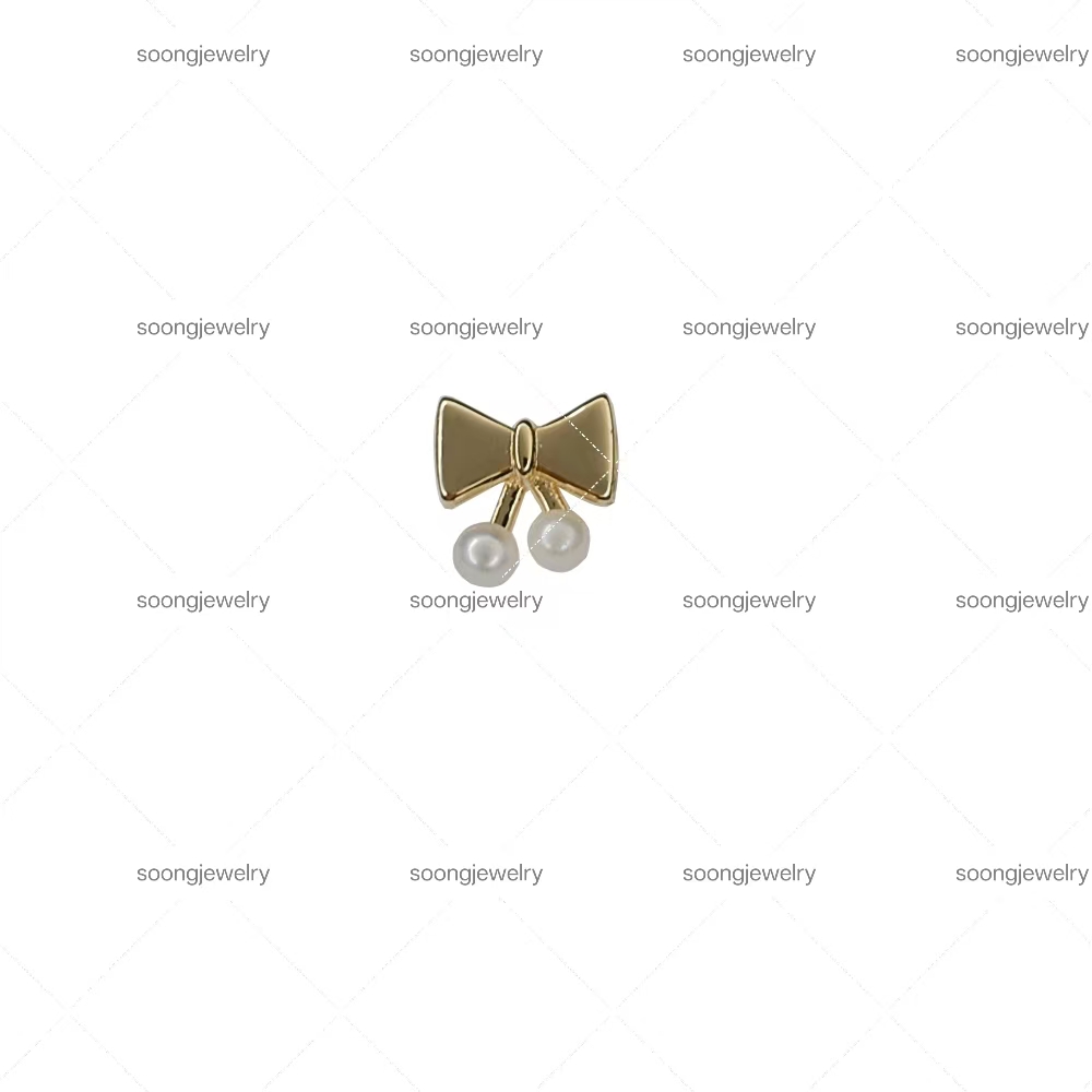 Brogan-style stud earrings - Customizable