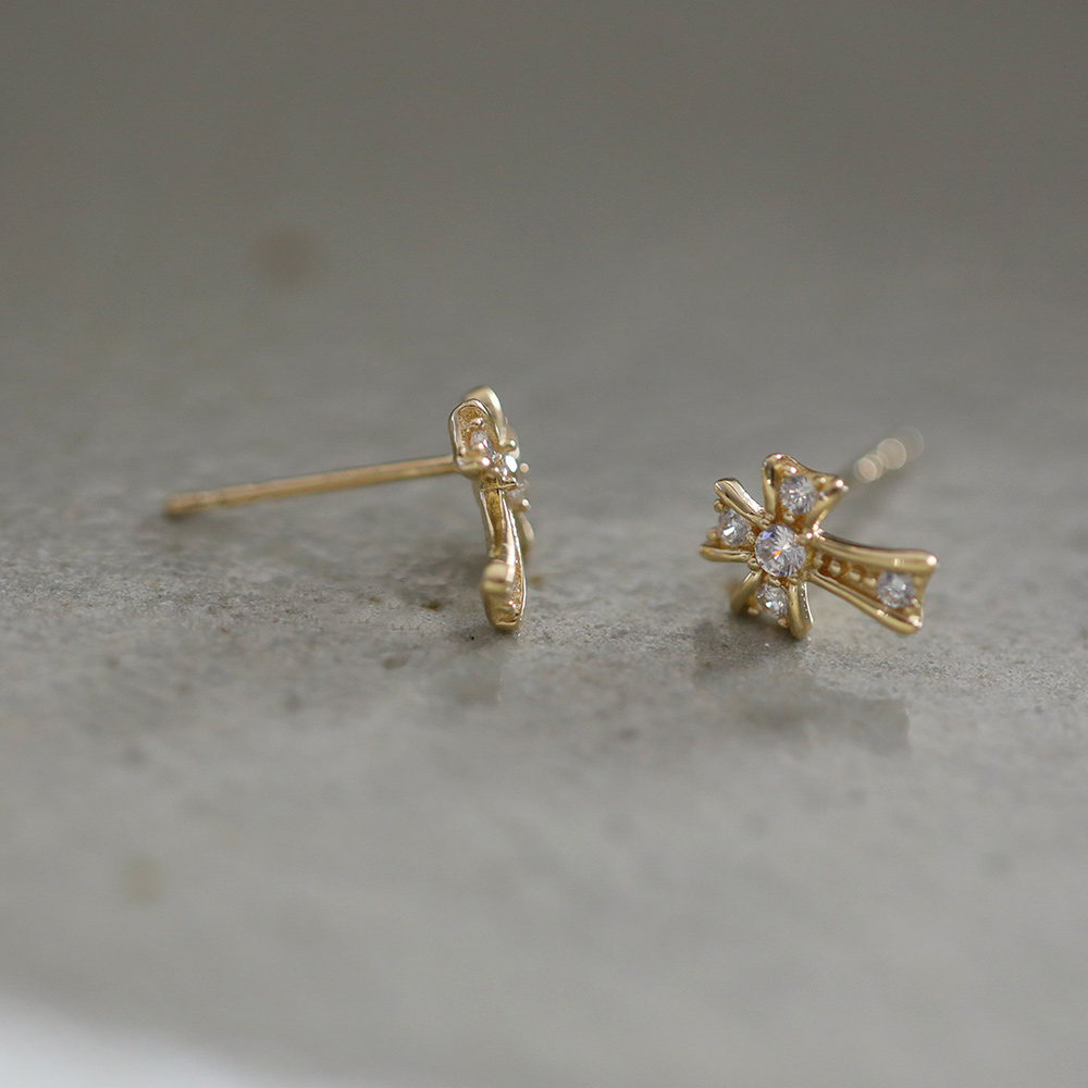 9K gold cross stud earrings
