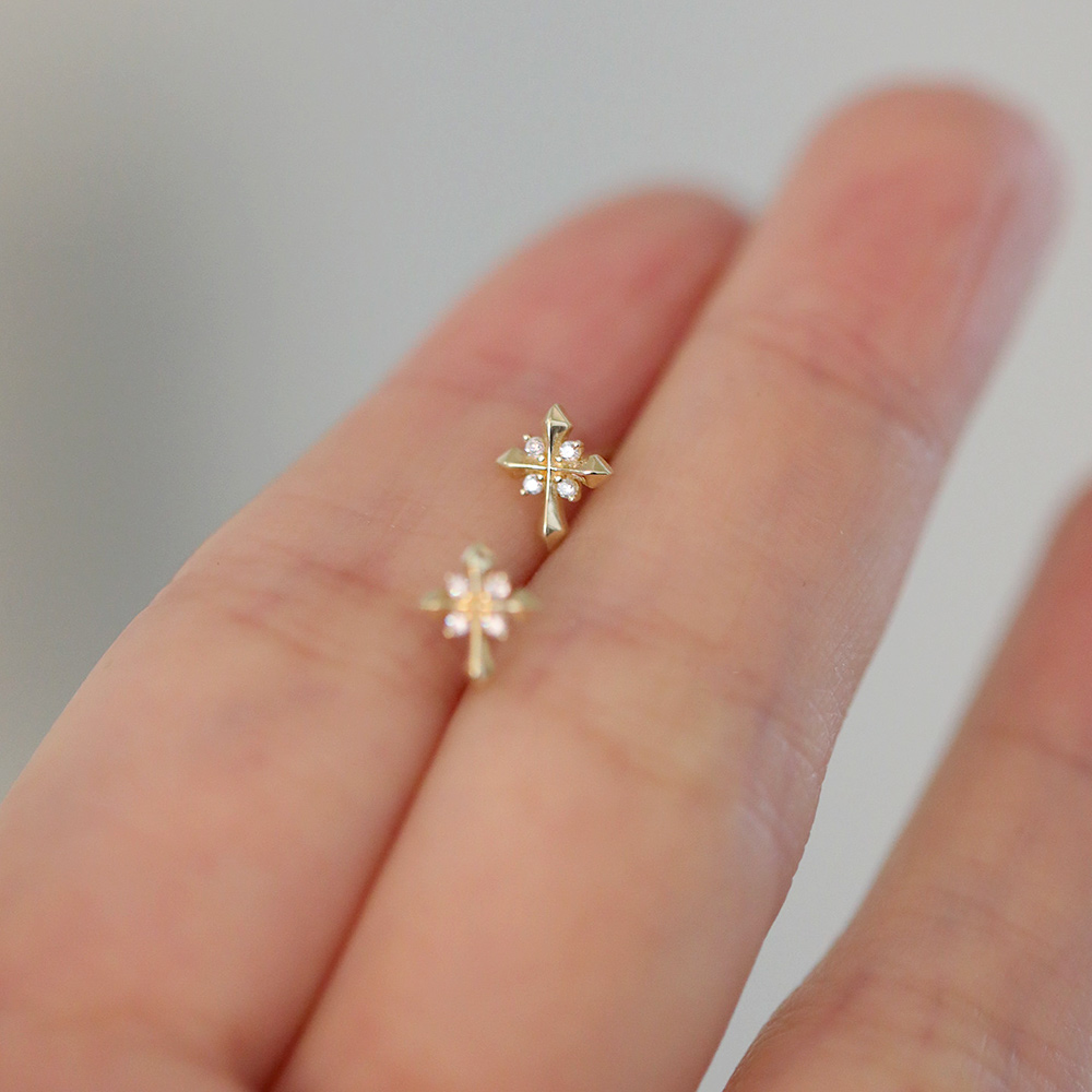 9K gold cross star stud earrings