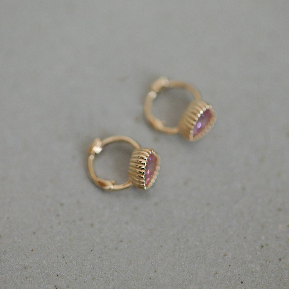 9K gold pink heart-shaped cake edge earrings