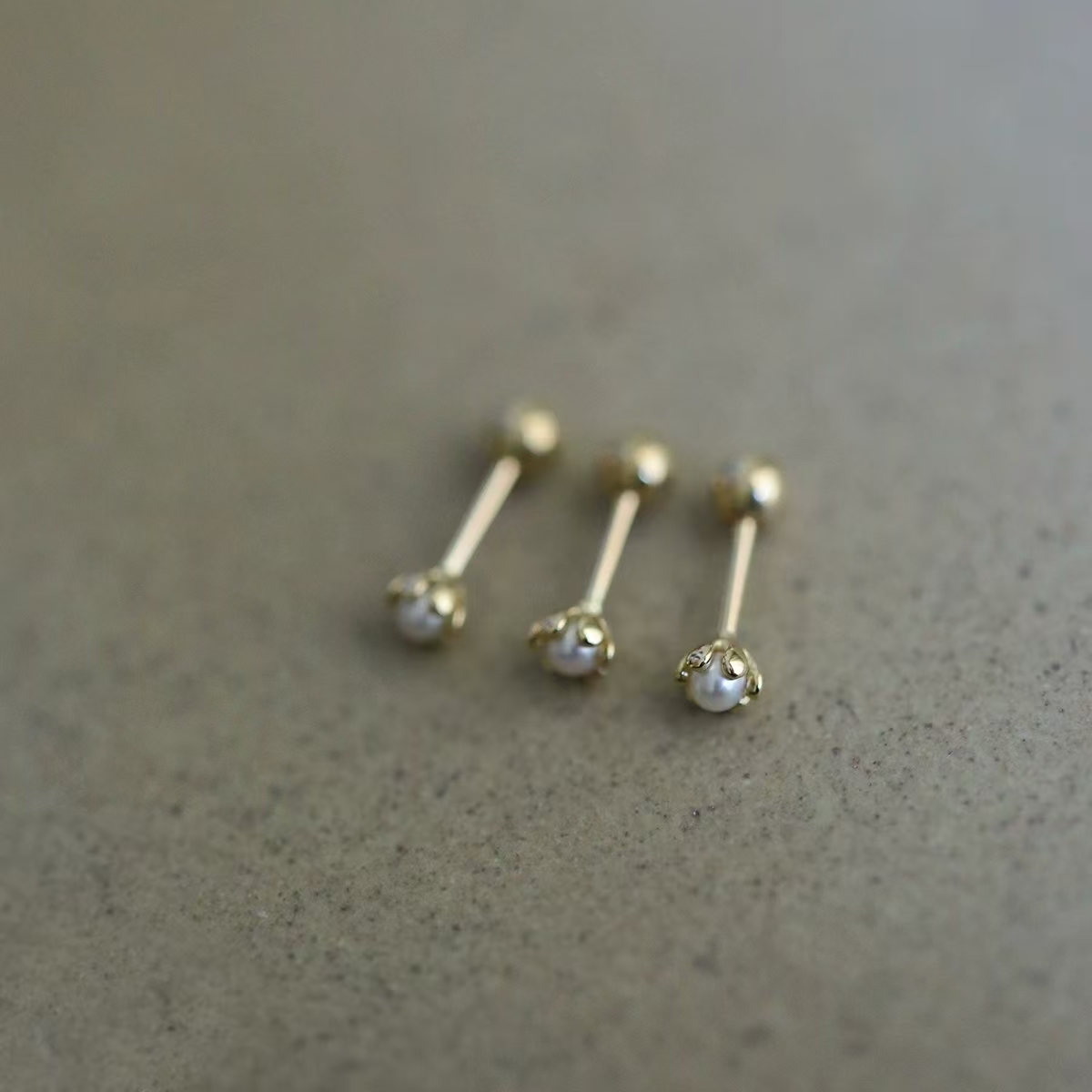 9K gold baby pearls, freshwater pearls, screw earrings
