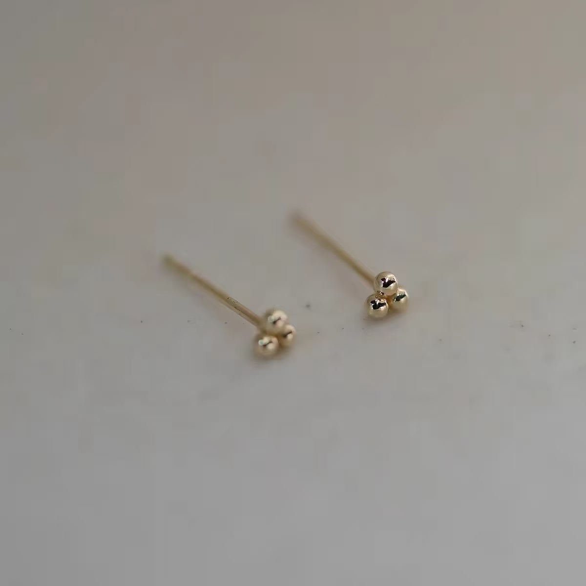 9K gold mini gold beans trapezoid-shaped earrings