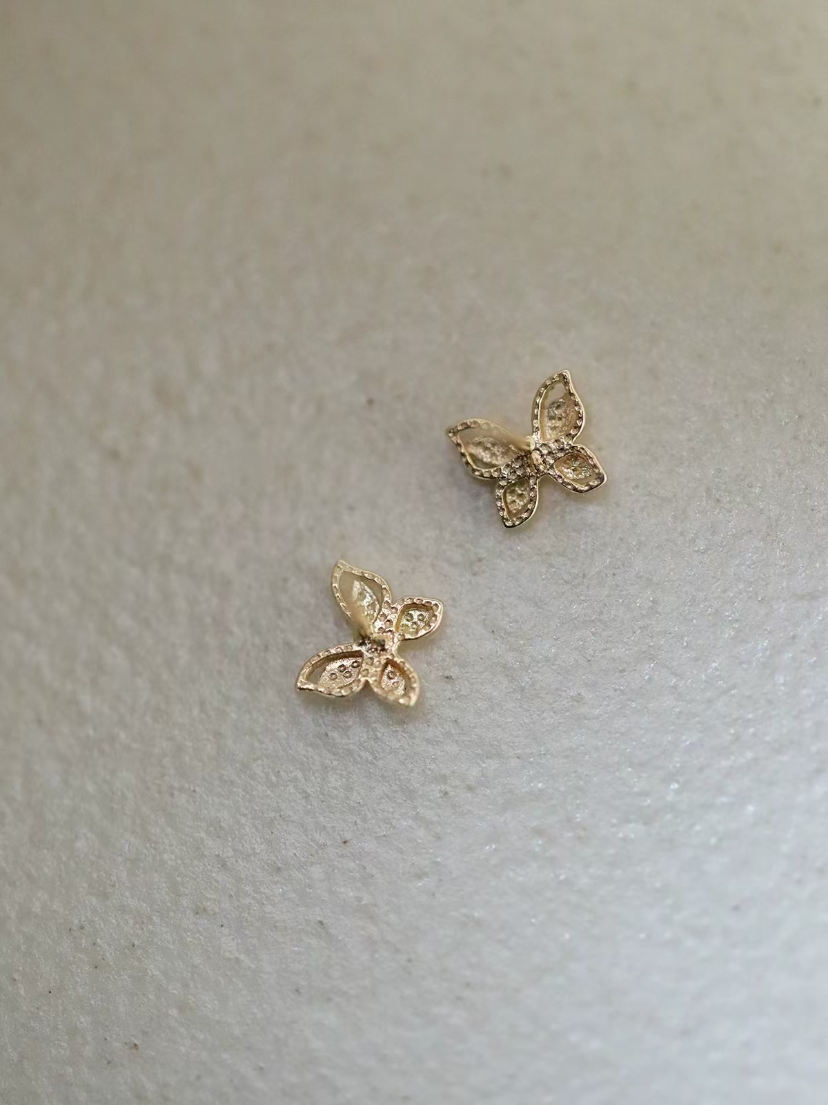 9K gold clear cold hollow carvings butterfly stud earrings